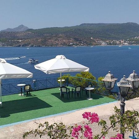 Kavos Bay Seafront Hotel Agia Marina  Exterior photo