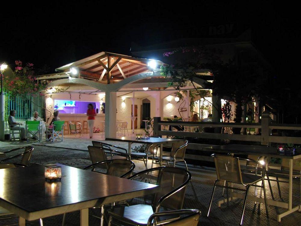 Kavos Bay Seafront Hotel Agia Marina  Exterior photo